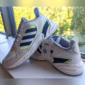 Adidas men's 90s Valasion size US11.5